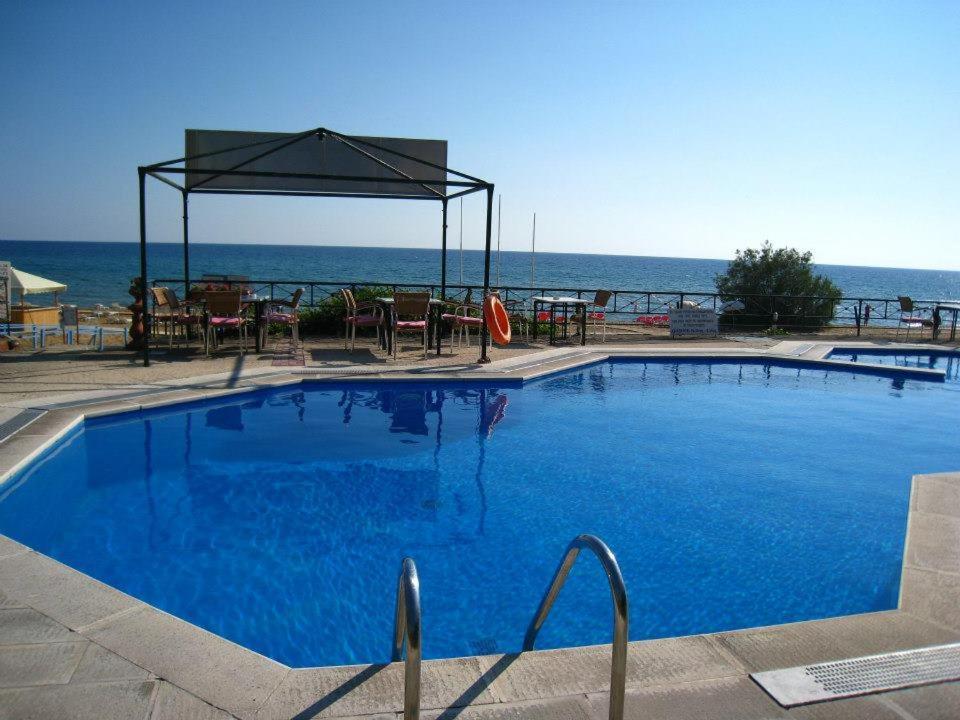 Waves Apartments Melody Glyfada מראה חיצוני תמונה